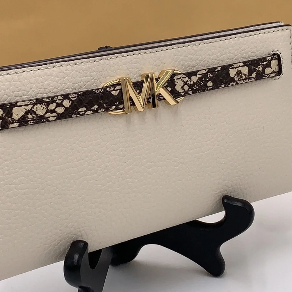 Michael Kors Reed Large Snap Bifold Wallet Nat/ Light Cream Color